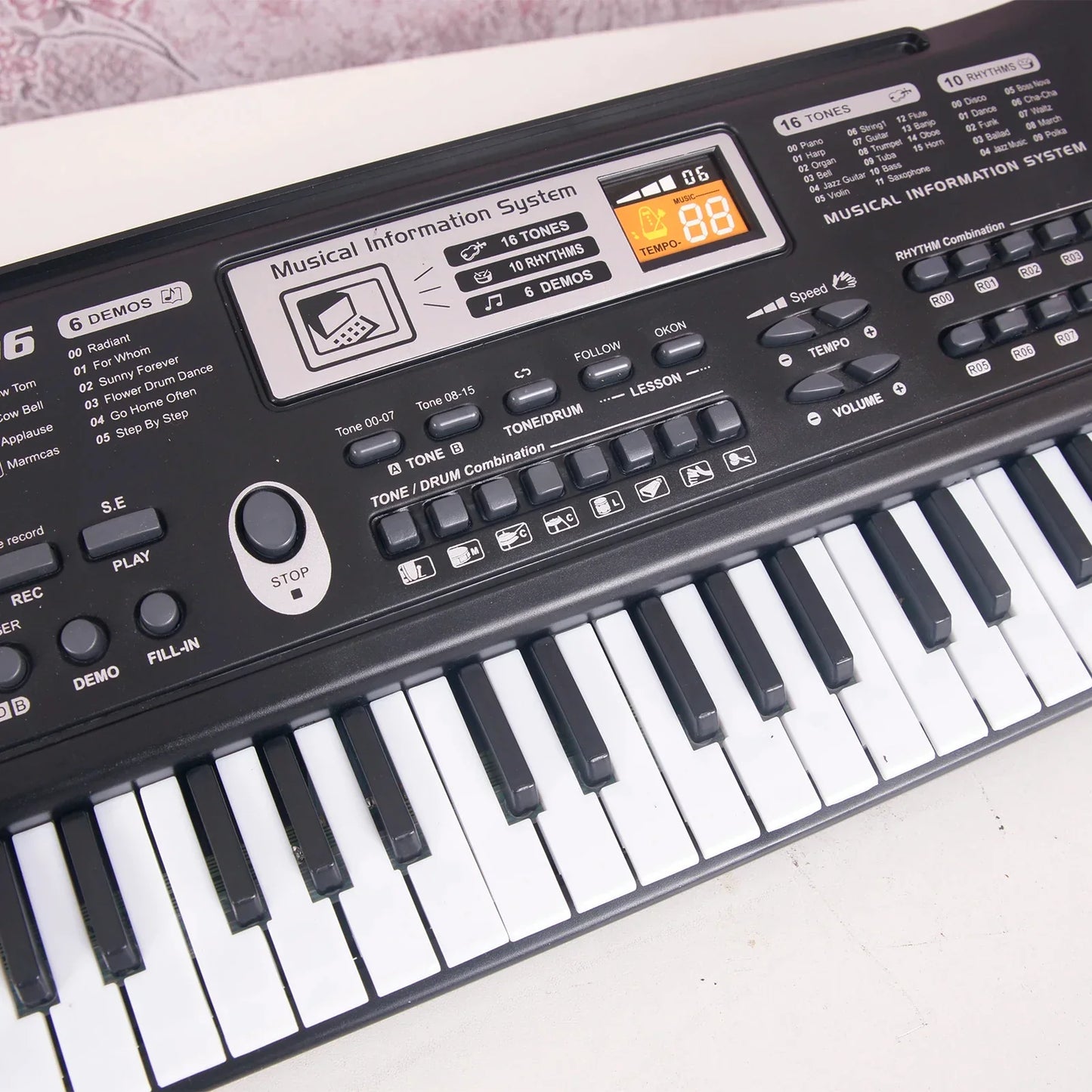 Black plastic 61 keys digital music electronic keyboard electric piano kids gift with tempo display settings