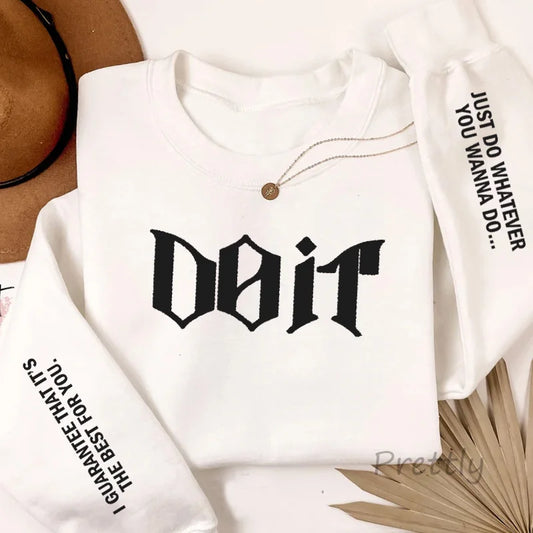 White long-sleeved crewneck sweatshirt women with black gothic lettering pink kpop fan skz sweatshirts pullover streetwear