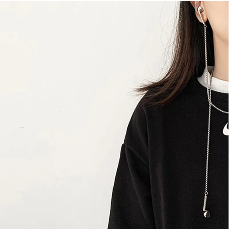 Silver chain earring with a dangling faceted black bead, stylish earplugs metal pendant for trend music headphones and pendant necklace men