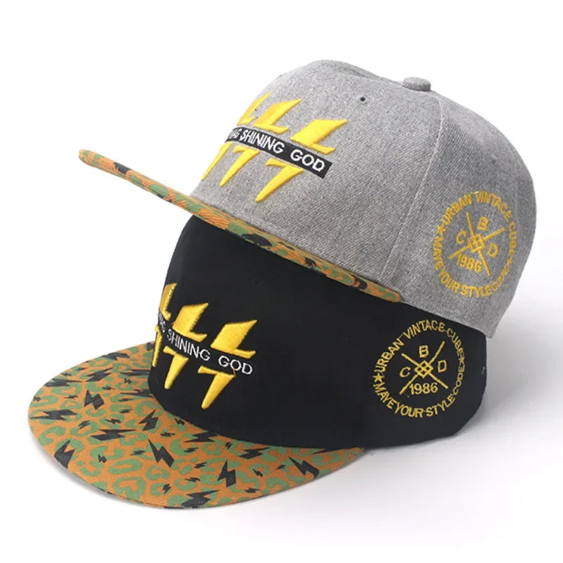 Gray and black cotton embroidered lightning snapback cap with orange green black camouflage brim sports sunshade gorra
