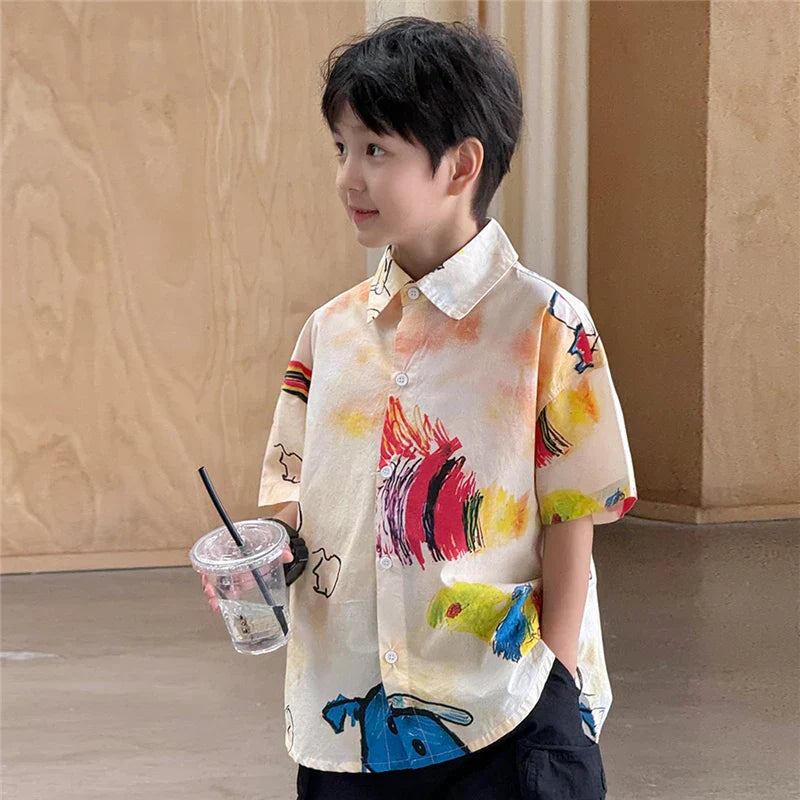 A baby child hiphop short-sleeved shirt with colorful abstract paint splatter for dance clothes y2k style