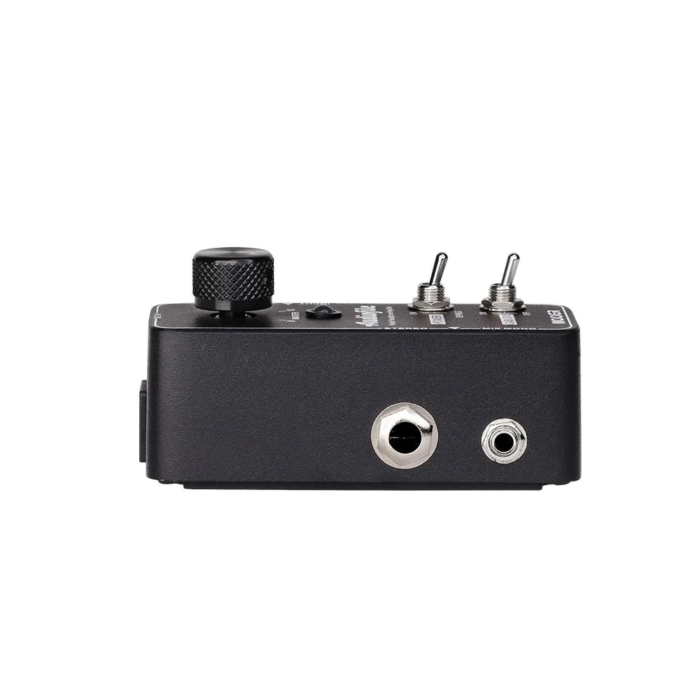 Black mooer audiofile guitar effect pedal with headphone amplifier analog speaker cabinet simulation and metal shell