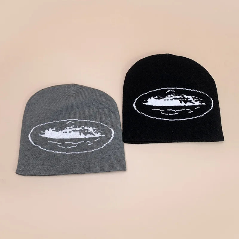 Gray and black knit beanies hat autumn with white embroidered mountain design for men women street skateboarding printing