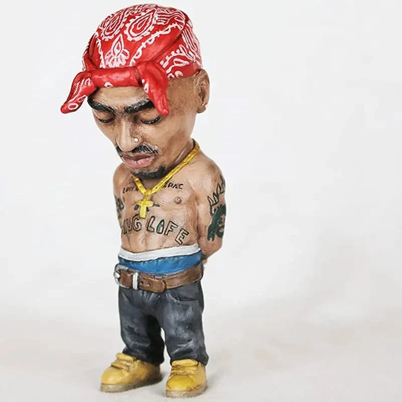 Red bandana-patterned tupac bobblehead hip hop legend commemorative resin ornament with detailed tattoos and gold chain