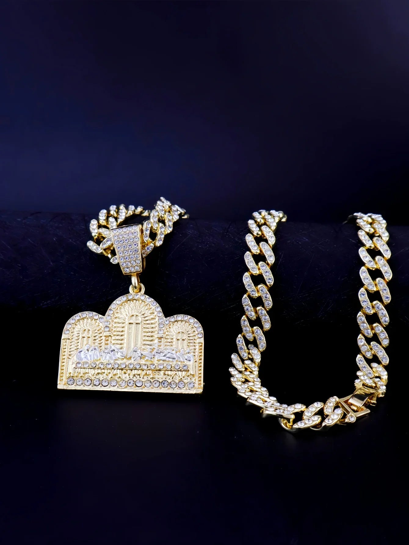 Gold-colored 14k gold plated hip hop punk chain necklace with rectangular diamond last supper pendant and round medallion charm
