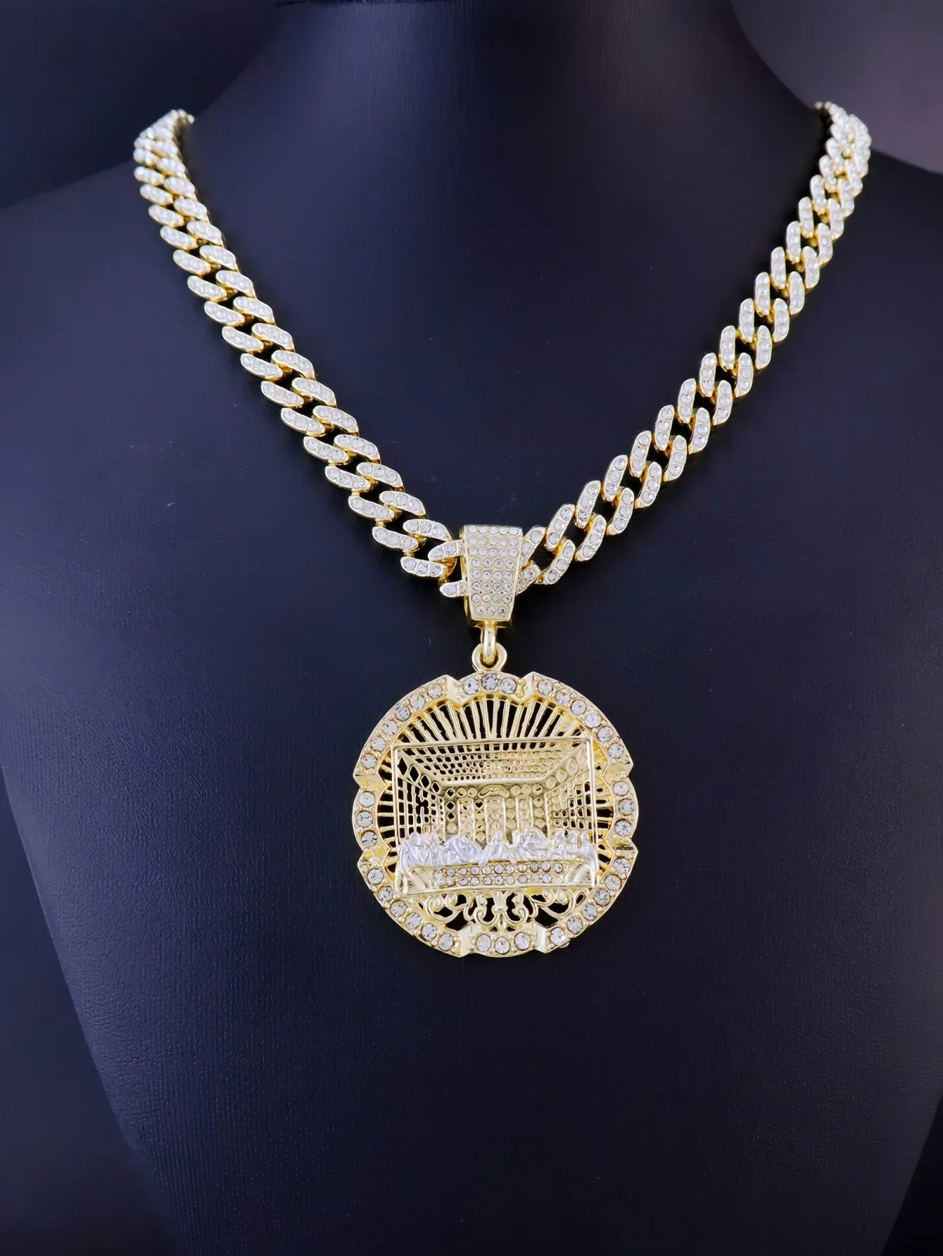 14k gold plated hip hop punk round medallion necklace with diamond encrusted last supper pendant and figaro chain