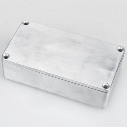 Silver rectangular aluminum guitar effect cases enclosure with rounded corners and screws holder replacement durable kit