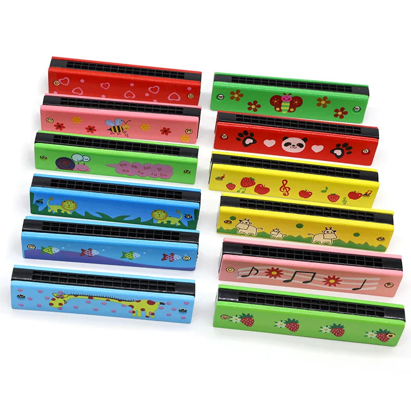 Colorful 16-hole wooden harmonica with cartoon animals in red green pink blue and yellow for kids early educational play