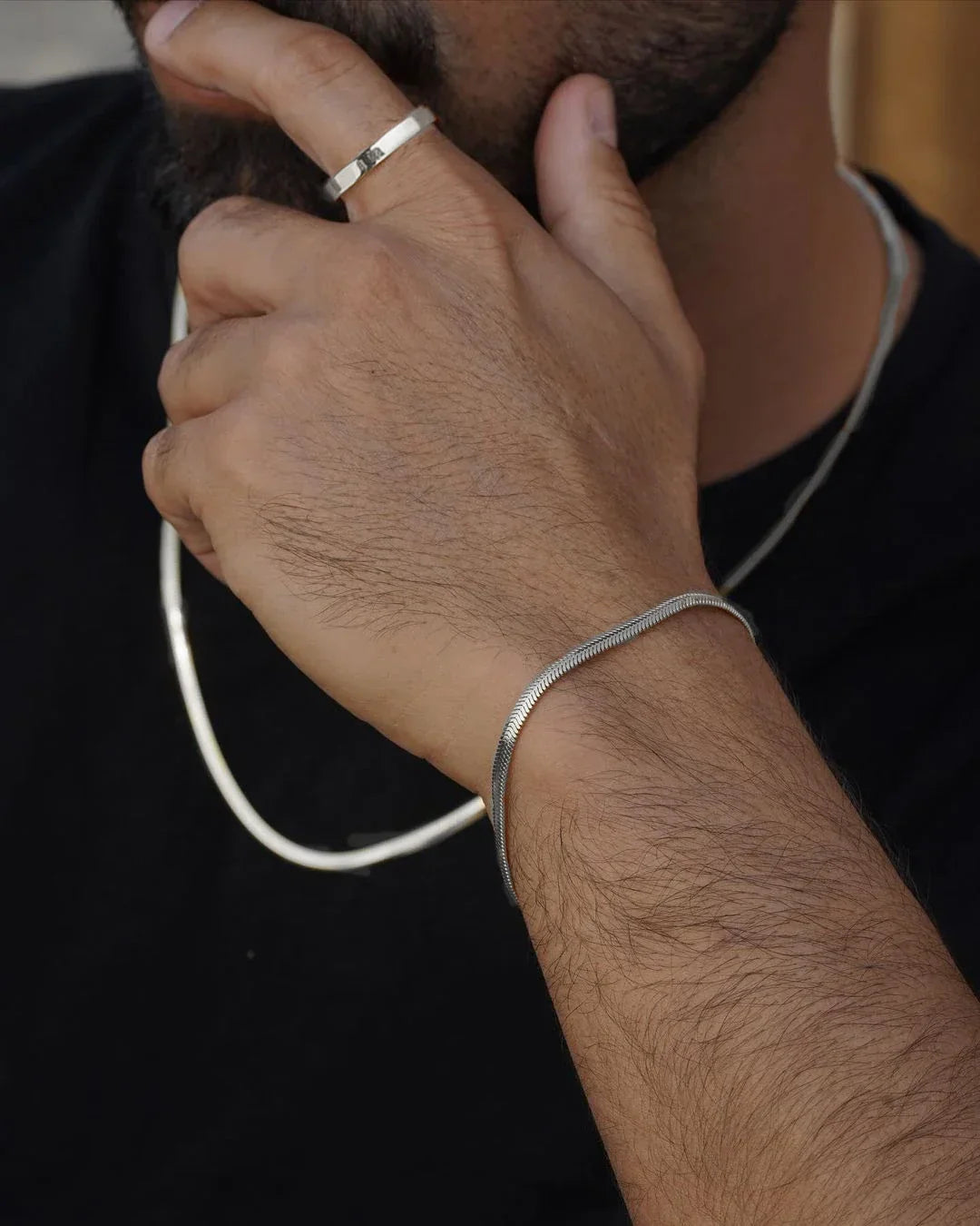 Silver snake chain bracelet worn on wrist from 3pcs fashion hip hop minimalist necklace bracelet ring set perfect gift 2024
