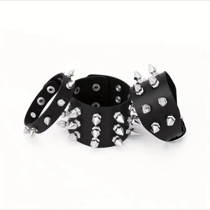 1Pc Hip Hop Men Goth PU Leather Wristband bracelet en cuir Vintage Cosplay Rock Spikes Rivet Chunky Cuff Black браслеты