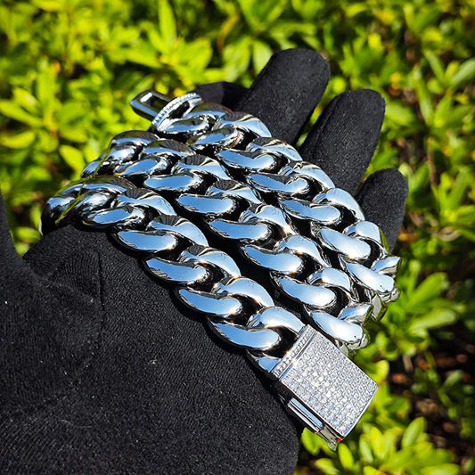Silver-toned round cuban link bracelet with diamond clasp on black glove for men rapper jewelry gold silver color