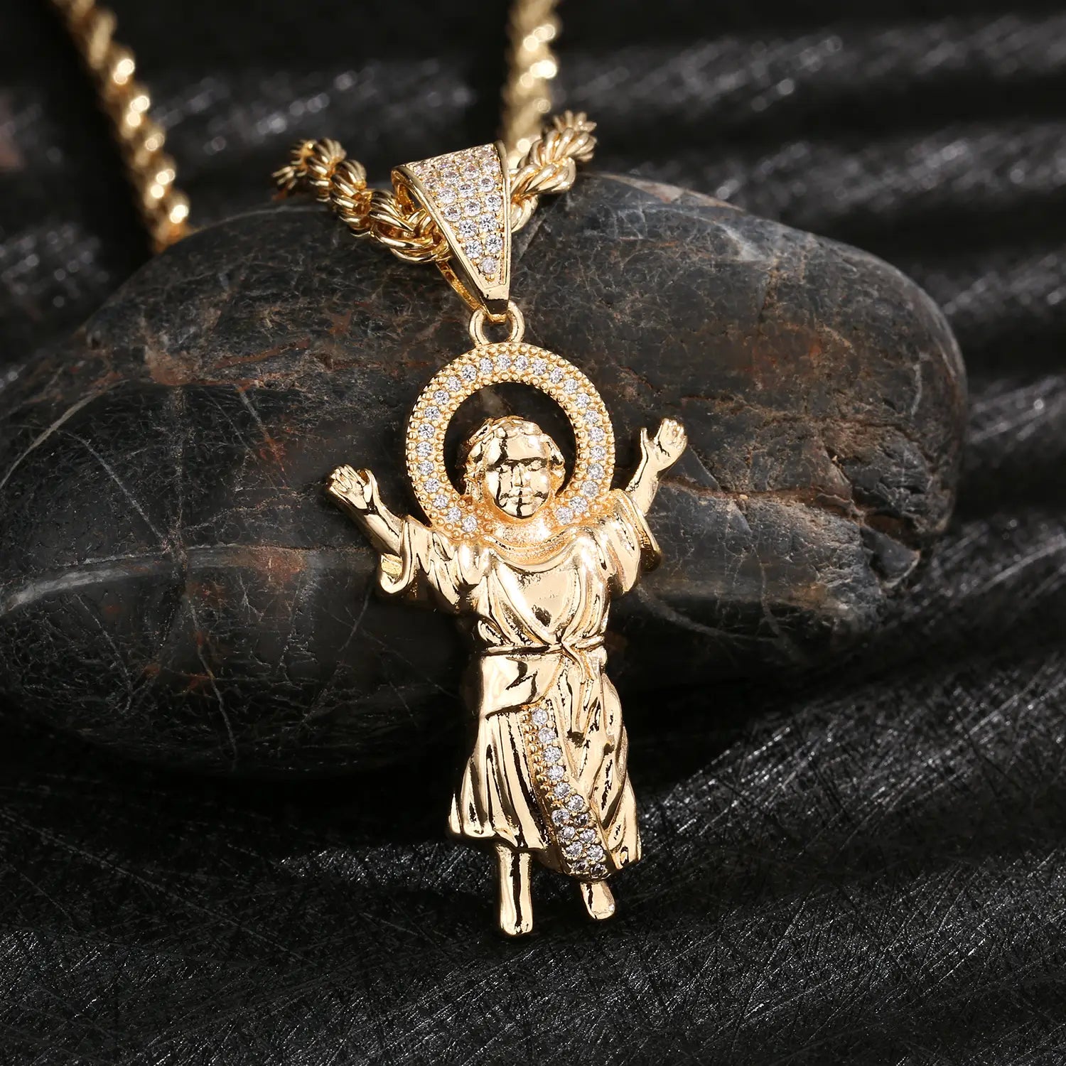 Hip-hop religious pendant for men and women made of copper plated with 14K gold wholesale available.