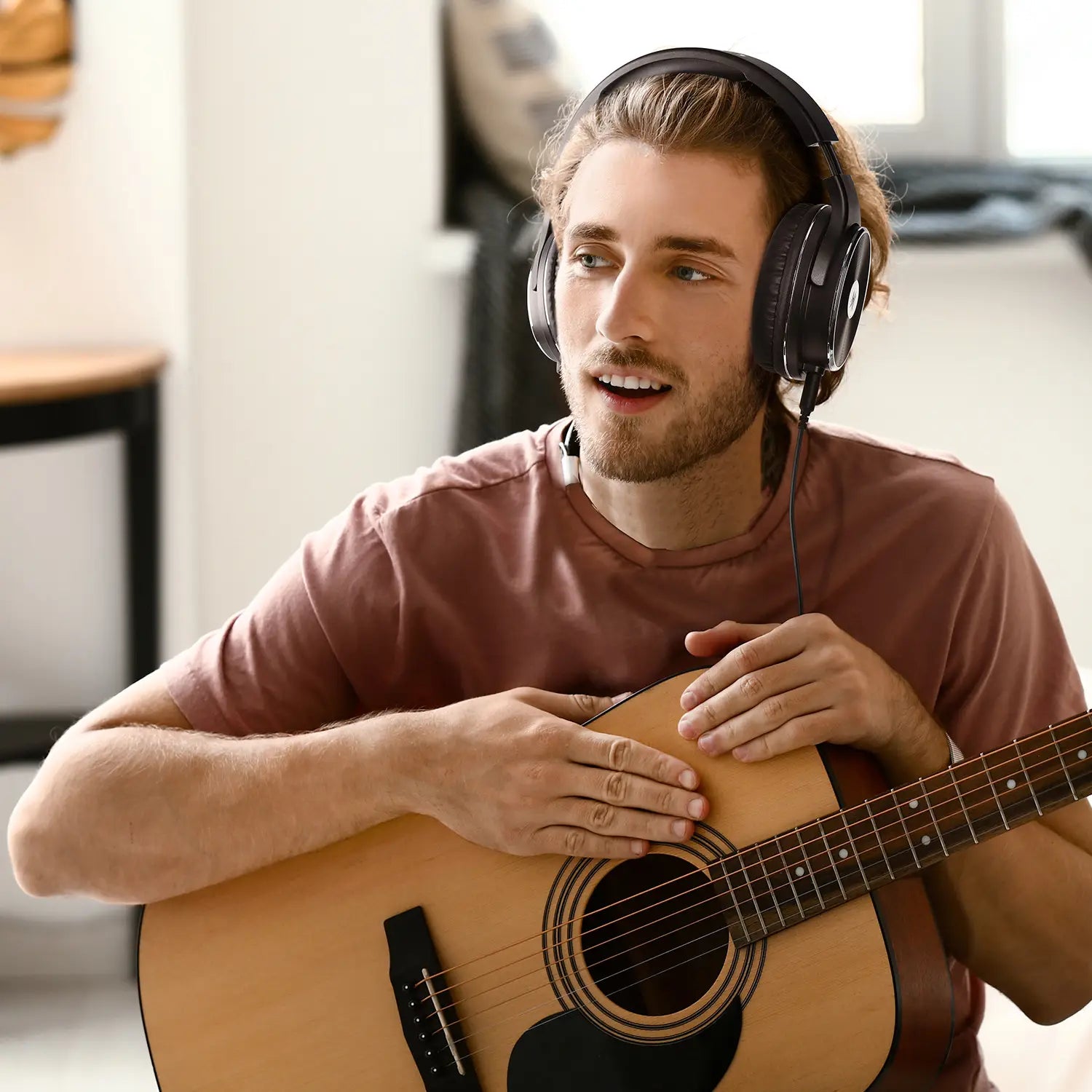 Oneodio Studio HI-FI Headphones High-Resolution Sound Deep Bass Wired Headset with 50mm Neodymium Drivers Ideal for Music Create