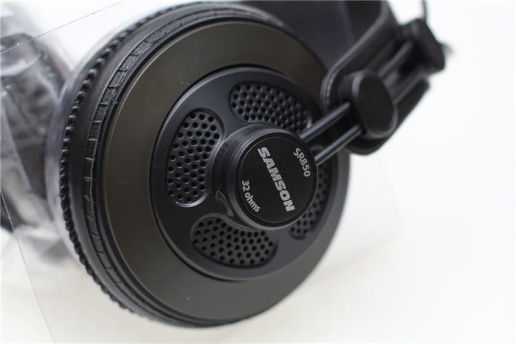 Samson SR850 Professional studio reference headphones with 10Hz-30kHz frequency response,with leather earcup,without retail box