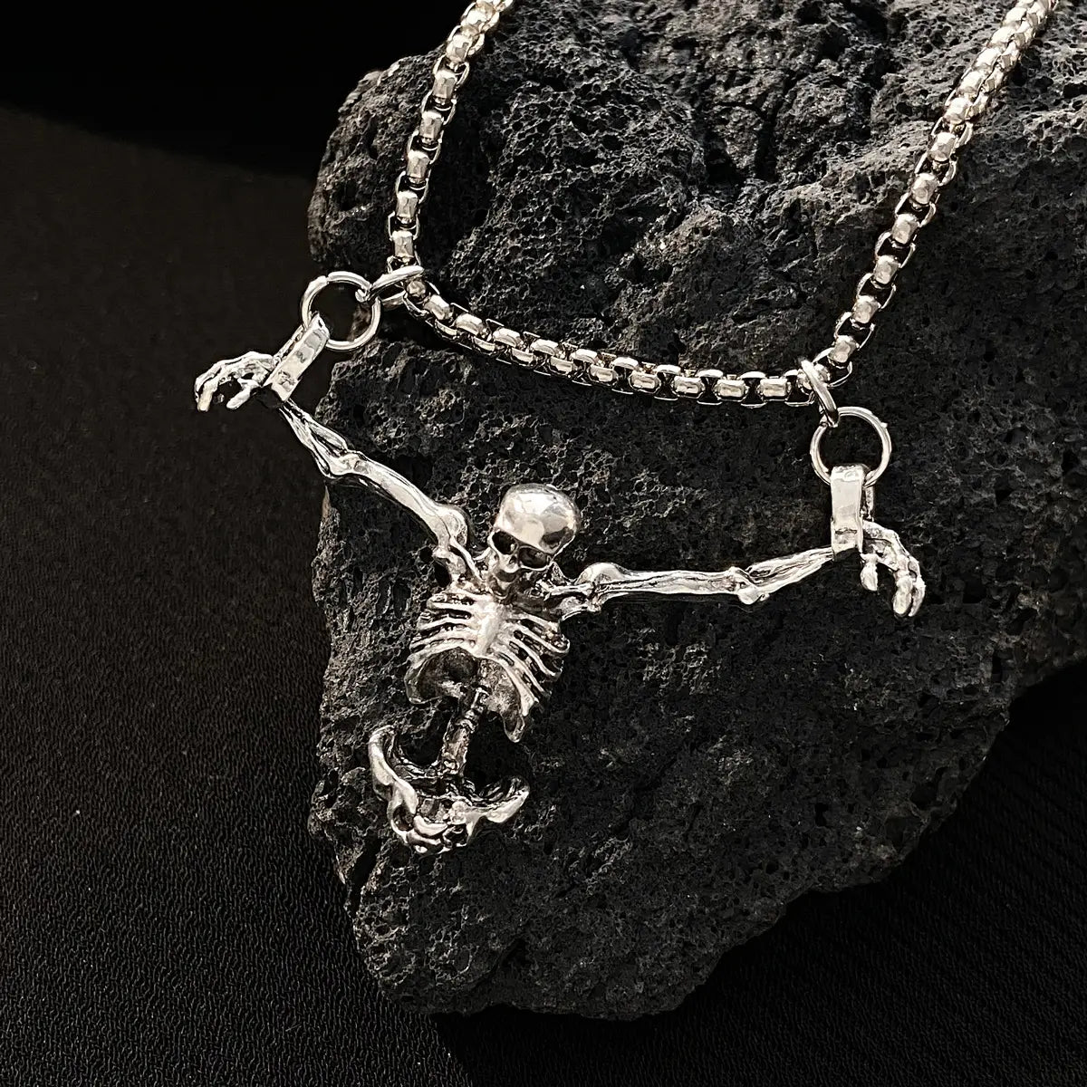 ZAKOL Fashion Iron Unisex Choker Necklace Women Hip-hop Gothic Punk Barbed Wire Little Thorns Chain Choker Jewelry Gifts