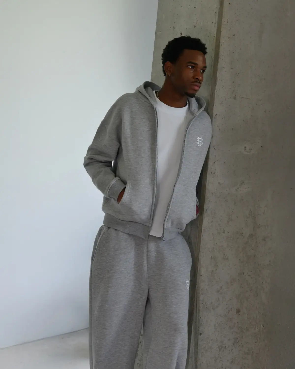 Embroidered sweatpants two-piece set Y2K clothing men’s hip-hop oversized sweatpants casual zipper hoodie
