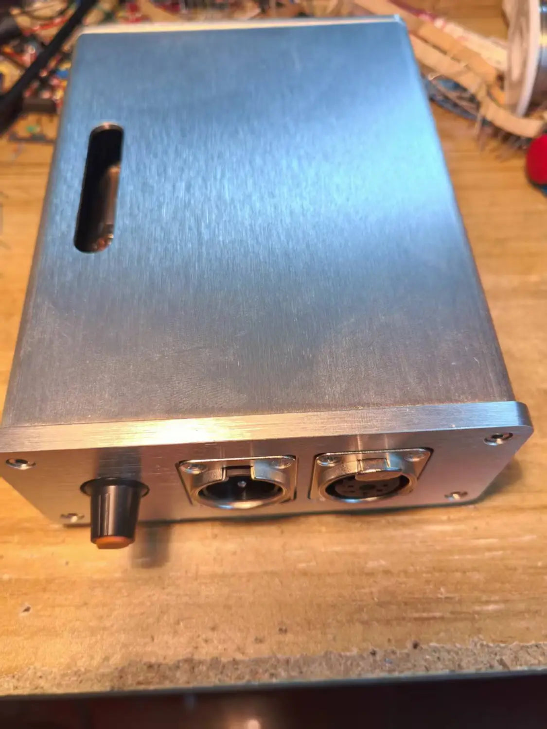 New Professional-grade top-tier upgraded model 149 vacuum tube microphone suitable for professional recording studios.