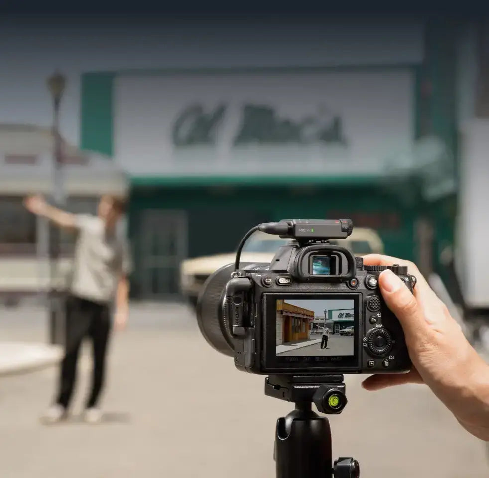 DJI Mic Mini Small Ultralight Discreet 48-Hour Operation w/ Case High-Quality Audio With Stable Transmission Original