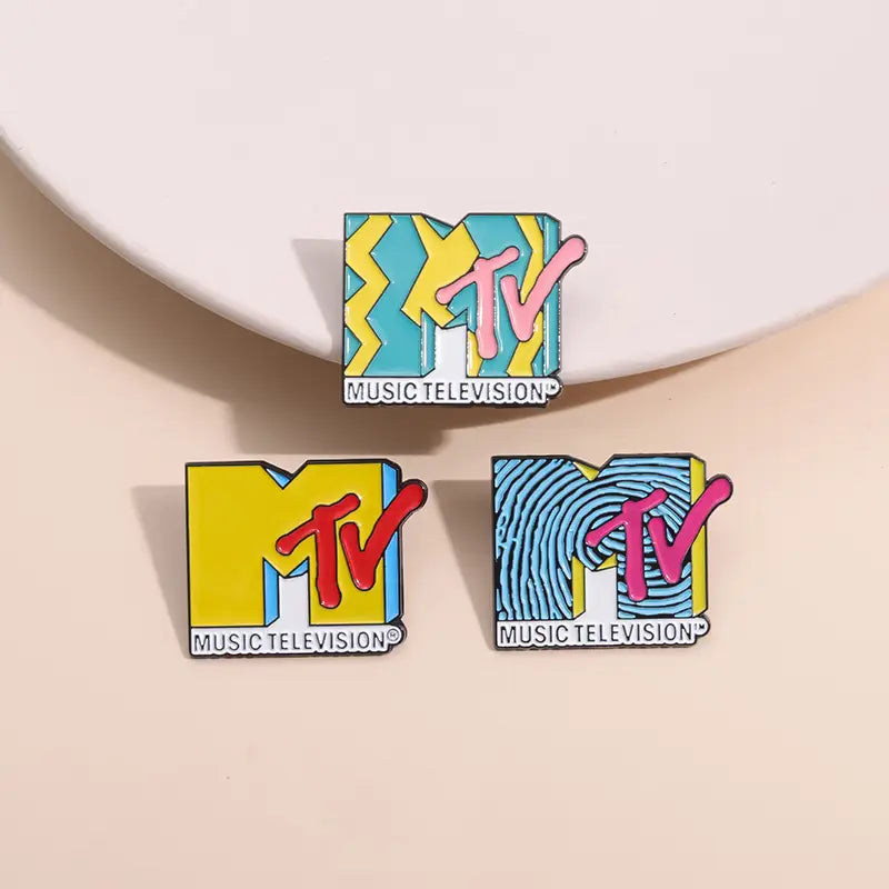 Enamel Music Television Pin Creative Mtv Rock Hip Hop TV Metalœ Brooches Lapel Backpack Badge Fashio Jewelry Gift for Friends