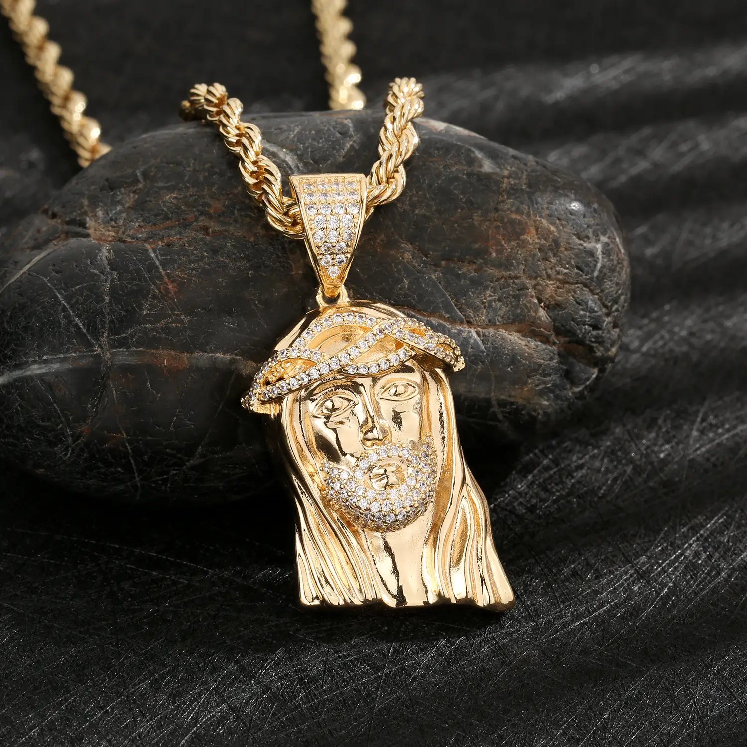 Hip-hop religious pendant for men and women made of copper plated with 14K gold wholesale available.