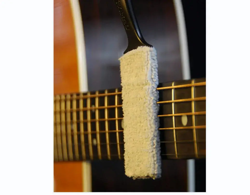 1PCS Guitar Care Brush String Fingerboard Cleaning Dust Removal Brush Double Head Musical Instrument Accessories
