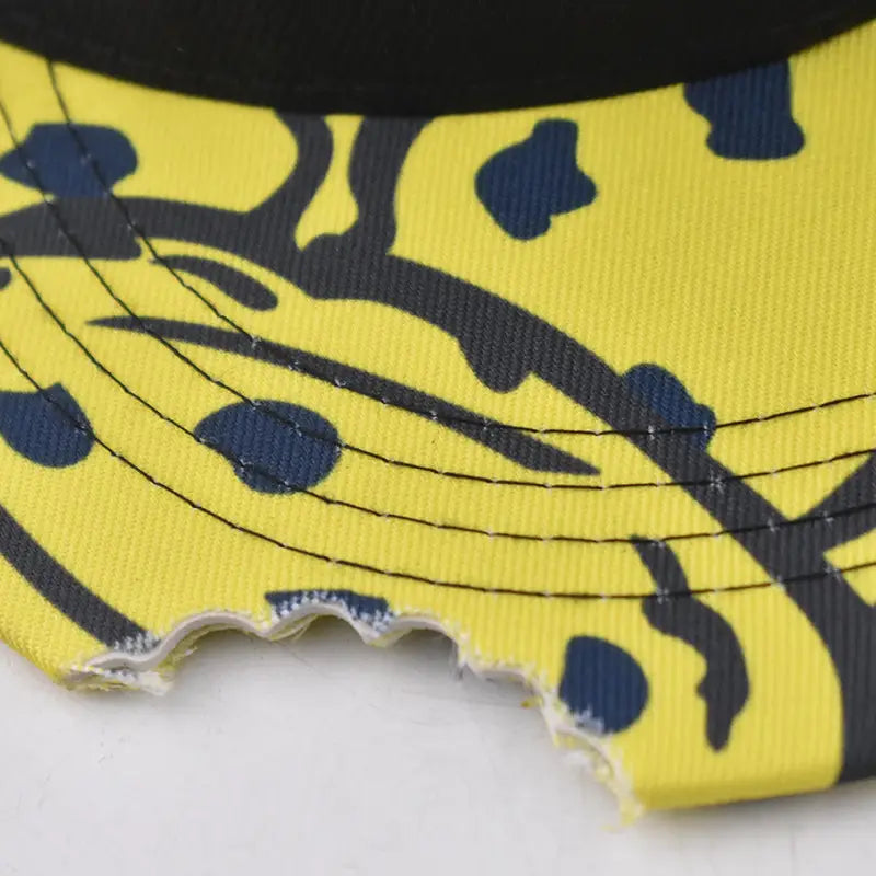 Hip-hop cap Flat hat Big eyes cute Embroidery pattern Cartoon Fashion Flat brim hat Sport cap Hip Hop Fitted Cap Youth tide cap