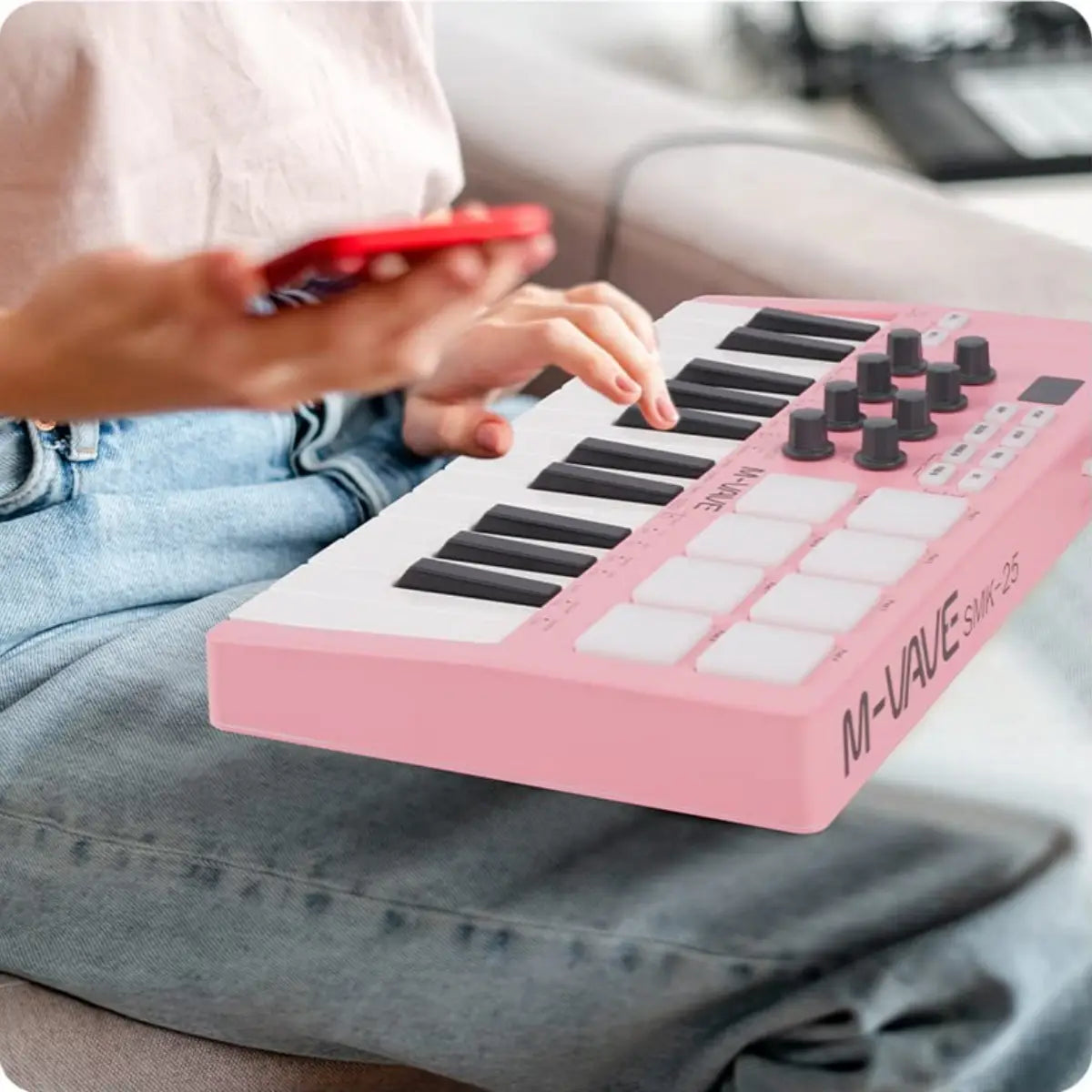 M-VAVE Pink SMK-25 Key MIDI Controller w/8 RGB Pads/8 Assignable 360°knobs/Bluetooth 5.0/USB-B type interface