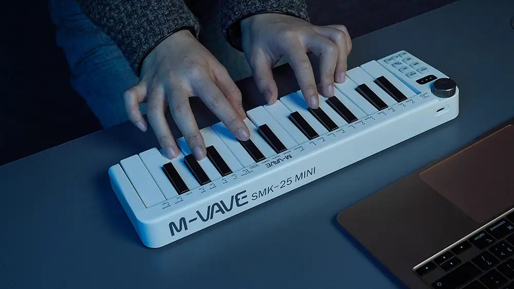 M-VAVE SMK-25 Series MIDI Pad Controller Keyboard USB Mini 25 Key 16 RGB Drum Pads 8 Knobs with Music Production Software