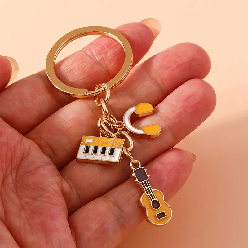 Aihua Alloy Metal Enamel Musical Instrument Piano Music Note Keychains For Women Girls DIY Handbag Pendant Music Keyrings