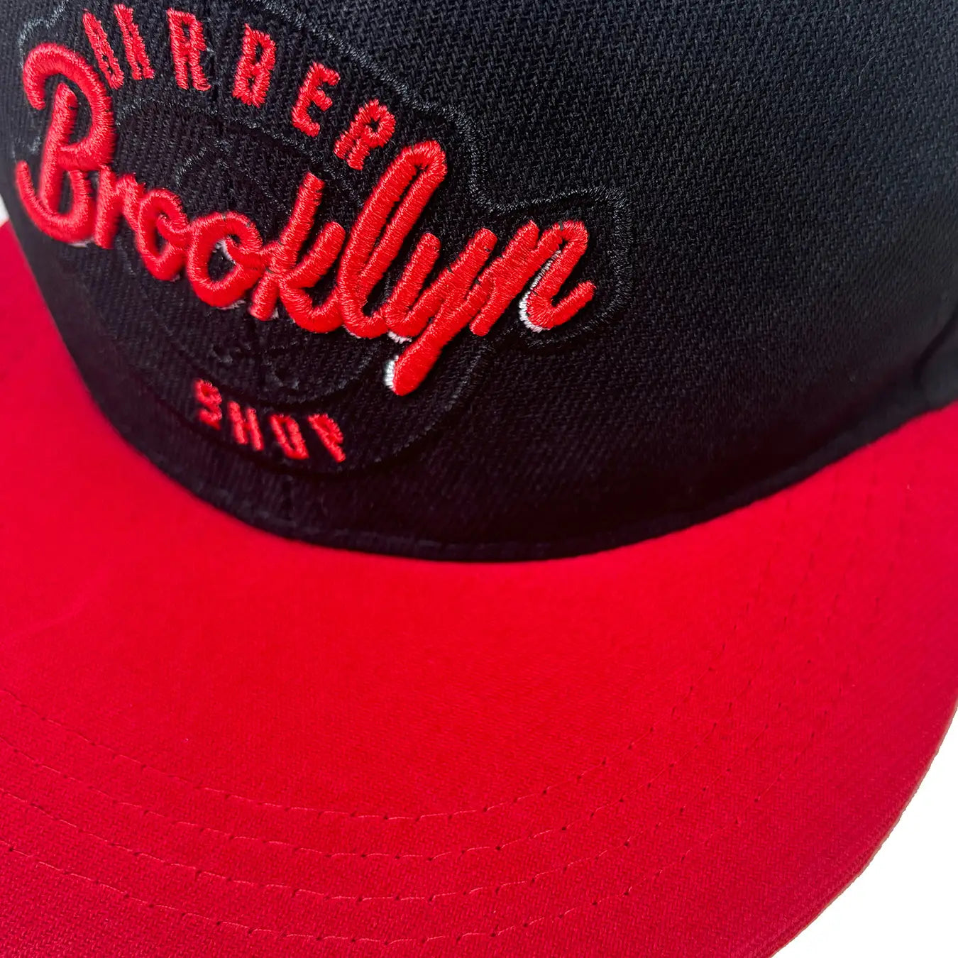 Letter Embroidered Hip-Hop Cap Trendy Baseball Cap Adjustable Casual Flat-Brimmed Hat Suitable for All Seasons Fashionable Hat for Street