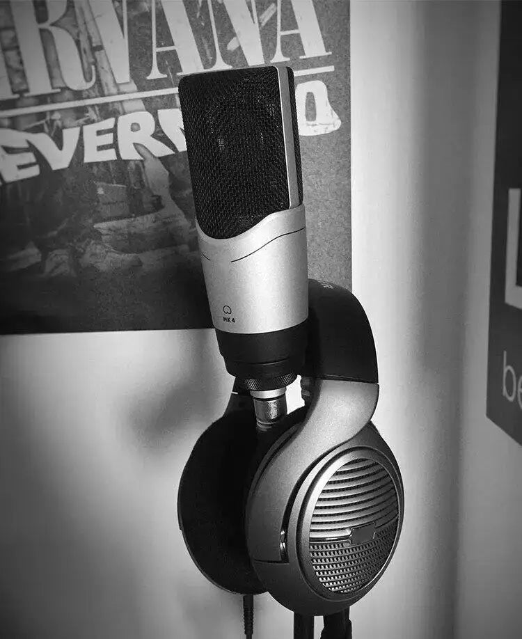 Sennheiser MK4 Large Diaphragm Professional Karaoke Condenser Microphone Anchor Live Broadcast Professional Live Microphone