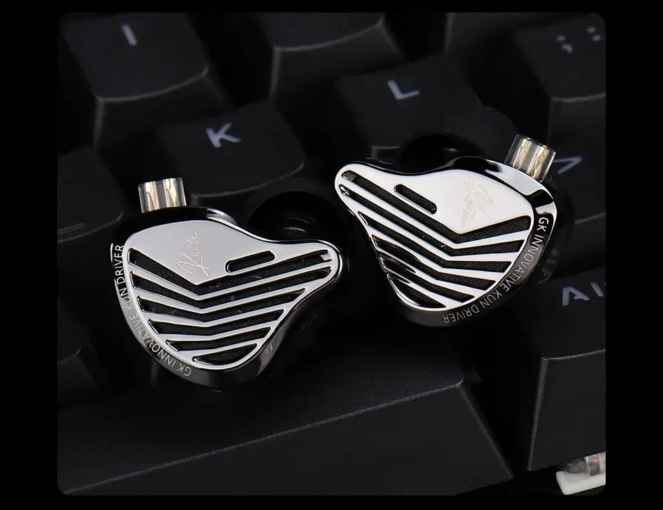 GK KUNTEN Dynamic Drive Headphones HIFI Heavy Bass Earbuds Sports Metal Headphones Detachable Headphones Gaming Headset Type-C