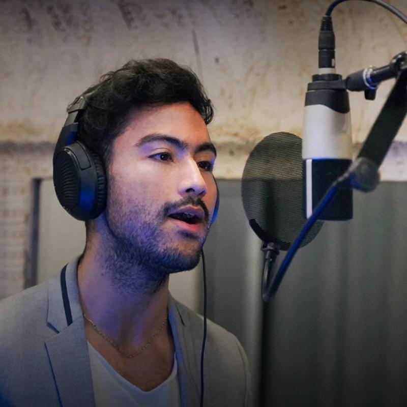 652F Professional Condenser Studio Vocal Recording Large Diaphragm Microphone 48V for Computer Gaming Live Streaming