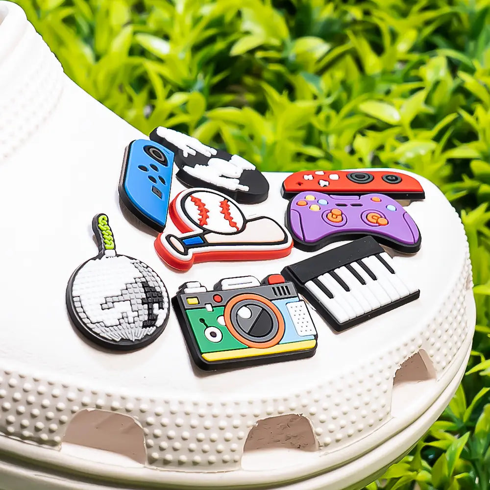 1/20pcs Musical Instruments Pins for Men Women Kids Piano Guitar CD Shoe Charms Shoe Accessories Decorations Buckles Ornament