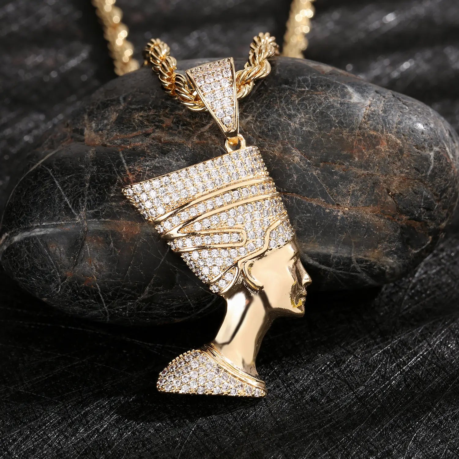 Hip-hop religious pendant for men and women made of copper plated with 14K gold wholesale available.
