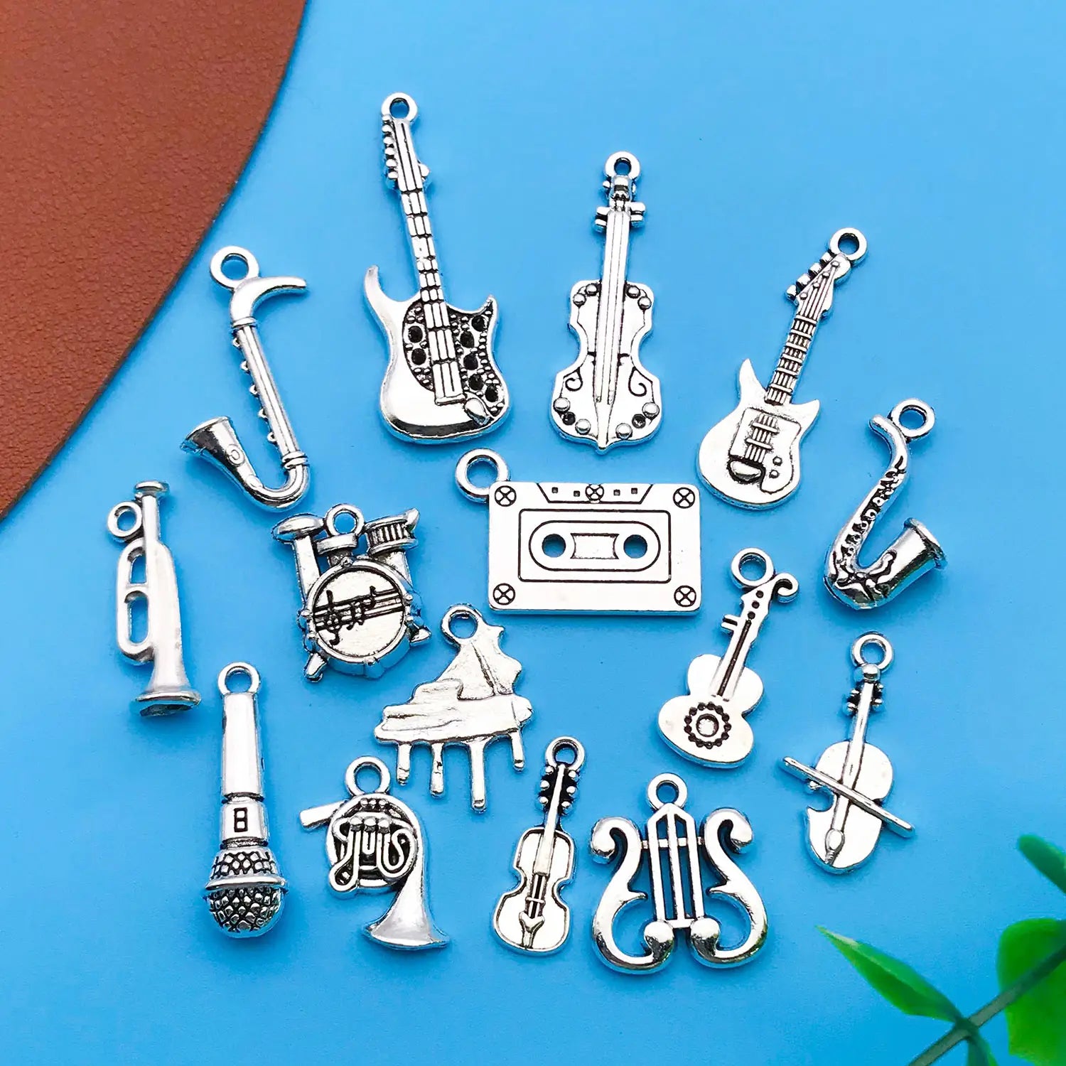 Mix 15pcs Antique Silvery Musical Instrument Charms Pendant For Jewelry Making Guitar Piano Violin Music Charms Finding Crafting