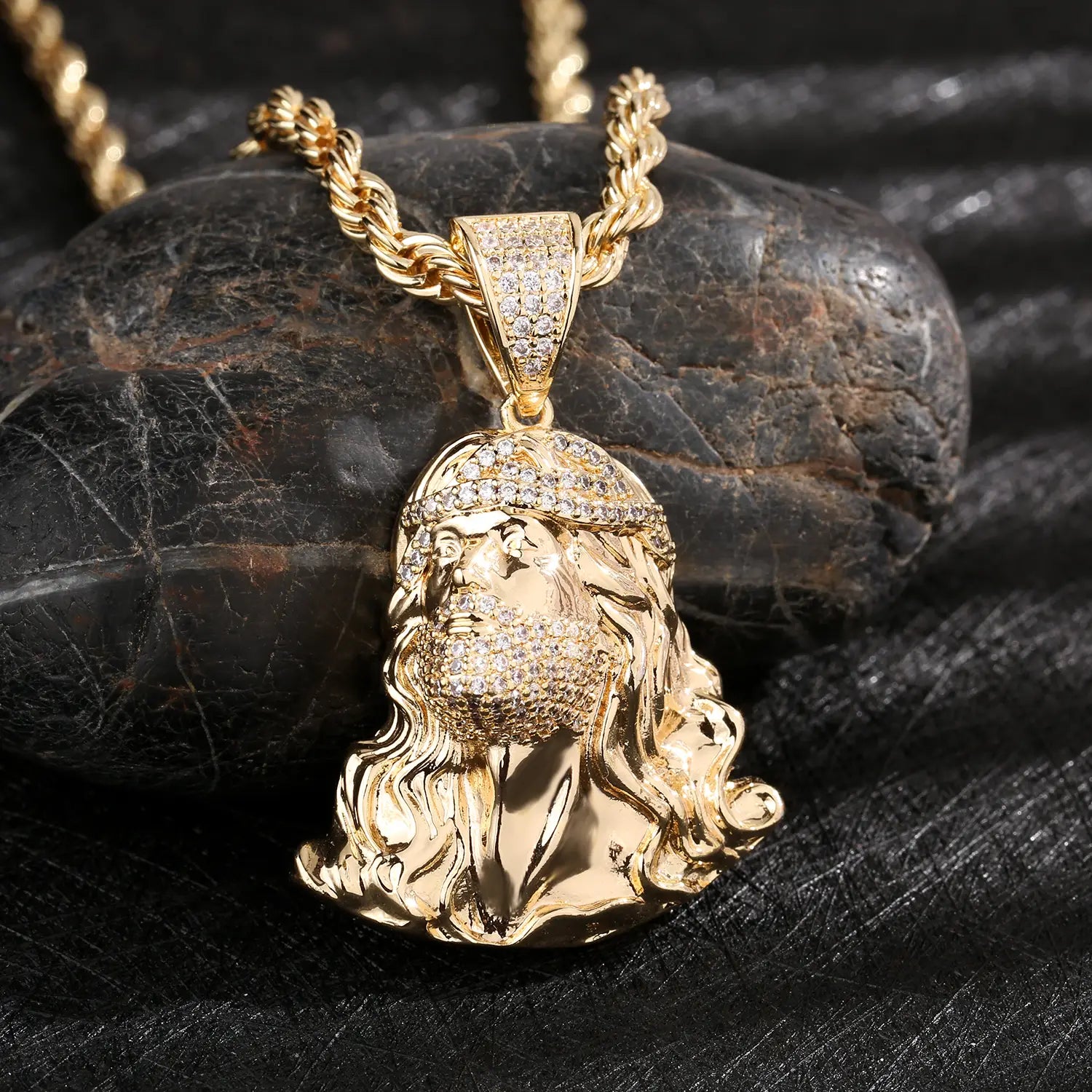 Hip-hop religious pendant for men and women made of copper plated with 14K gold wholesale available.