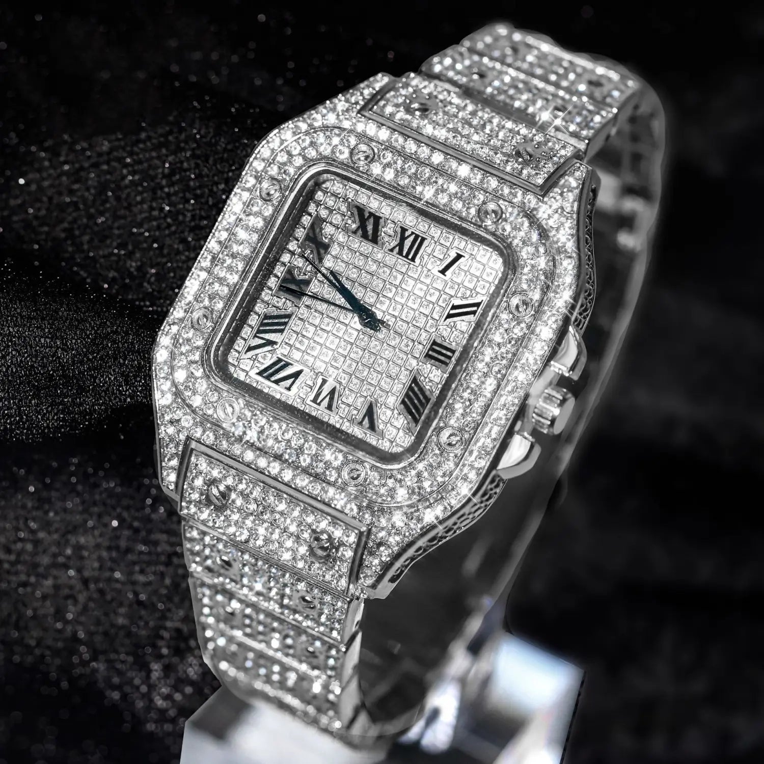 Brand Luxury Men’s Watches Stylish Alloy Strap Hip Hop Diamond Gold Date Quartz Watch Montre Homme