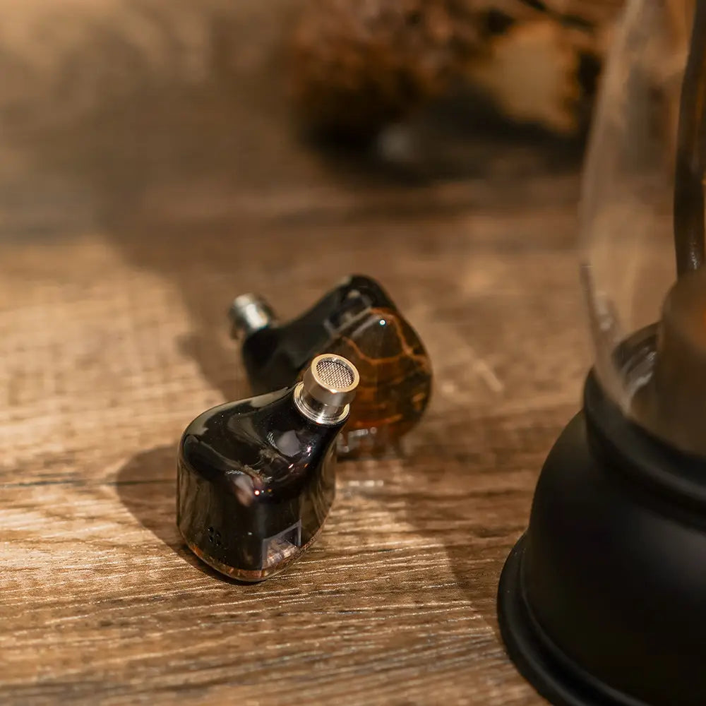 HiFiGo DUNU x Gizaudio DaVinci 2DD + 4BA Hybrid In-ear Monitor Earphones with 3.5mm + 4.4mm Swappable Termination Plugs Cable