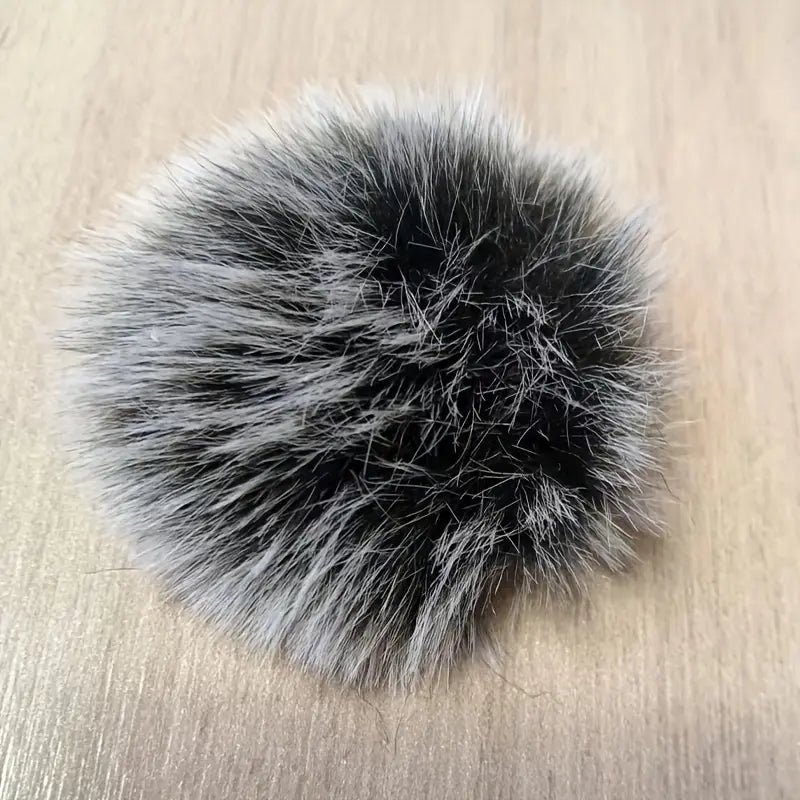 Basix Plush Lapel Microphone Cover - USB Type-C Faux Fur Windproof Noise Reduction for Interviews & Live Streaming