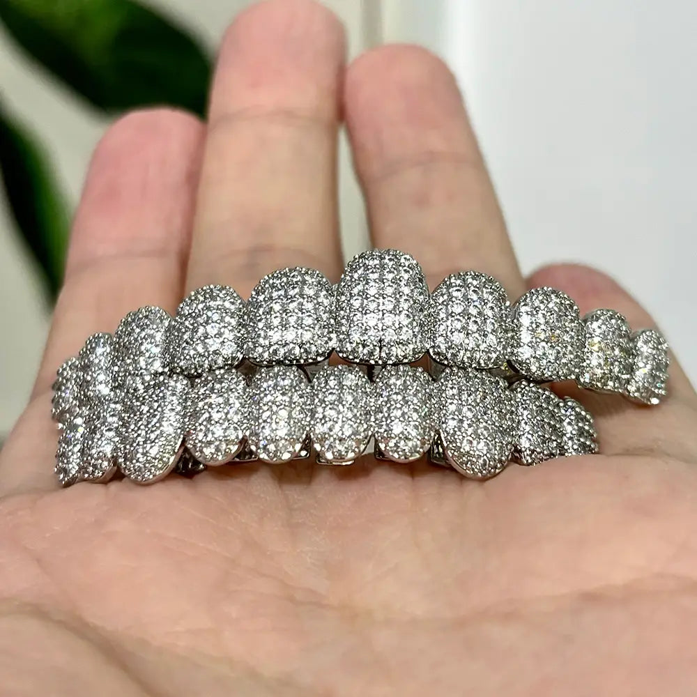 RACHELZ Hip Hop 10/10 Iced Out CZ Stone Teeth Grillz Punk Rapper Cubic Zirconia Tooth Caps For Women Men Jewelry Christmas Gift