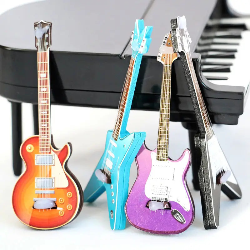 1Pc Classic Guitar Toy for Dollhouse 1/12 Miniature Simulation Musical Instrument Model Decorative Accessory for Dollhouses