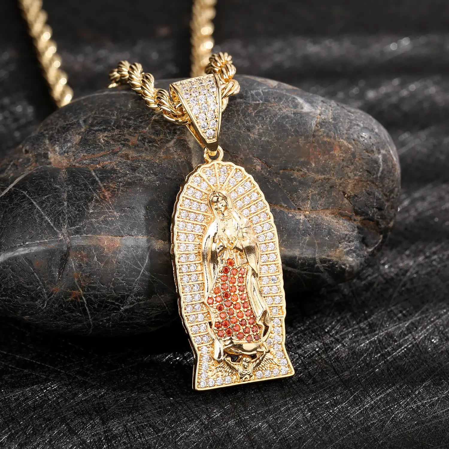 Hip-hop religious pendant for men and women made of copper plated with 14K gold wholesale available.