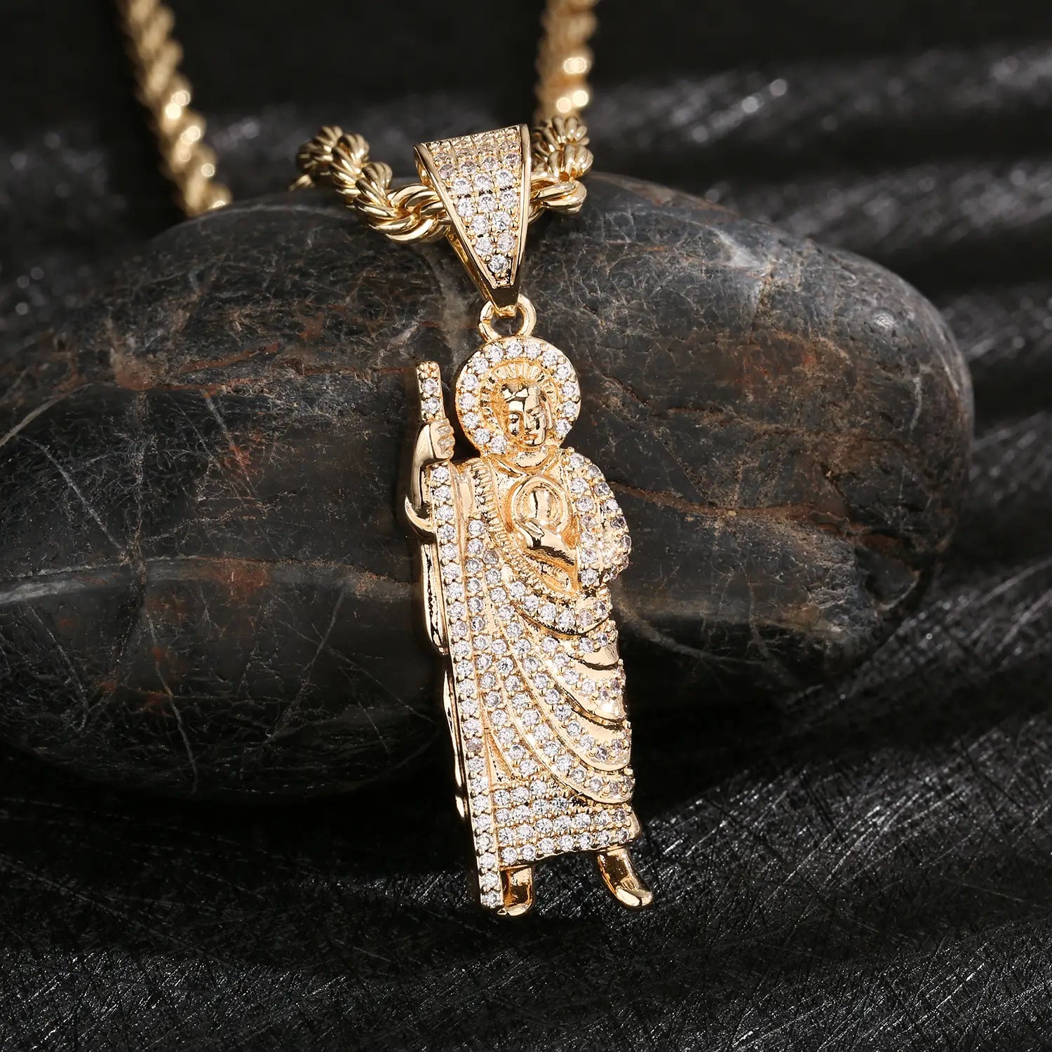 Hip-hop religious pendant for men and women made of copper plated with 14K gold wholesale available.
