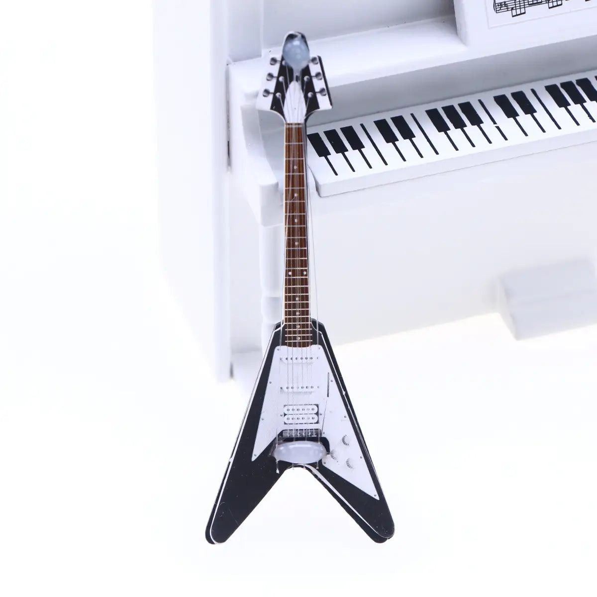 1Pc Dollhouse Mini Christmas Wood Grain Violin Instrument Simulation Popular Guitar Miniature Home Scene Model Decor Accessories