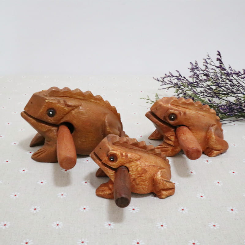 Wooden Lucky Frog Thailand Traditional Craft Croaking Musical Instrument Home Office Decor Fengshui Carved Ornament Kid Toy Gift