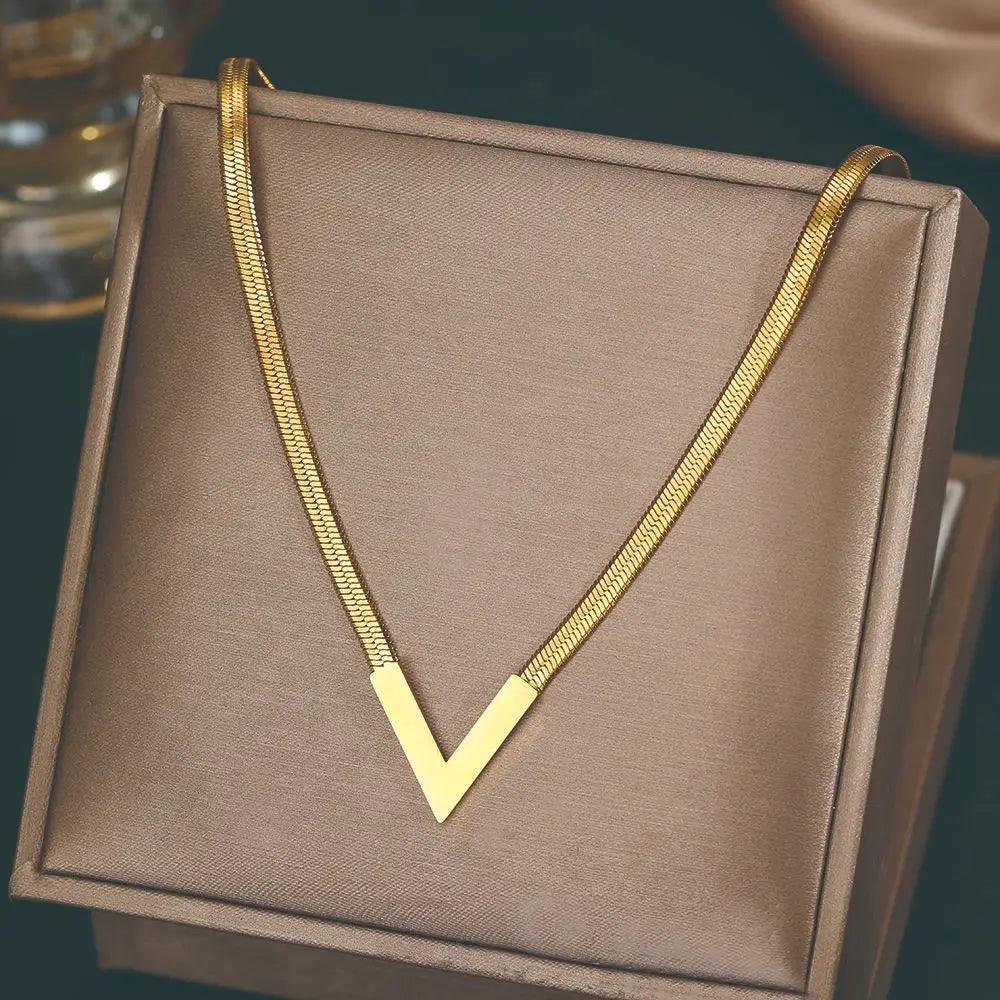 LAMENGLY 316L Stainless Steel Hip-Hop Simple V-Shaped Design Snake Chain Necklace Women Temperament Personal Clavicle Chain Gift