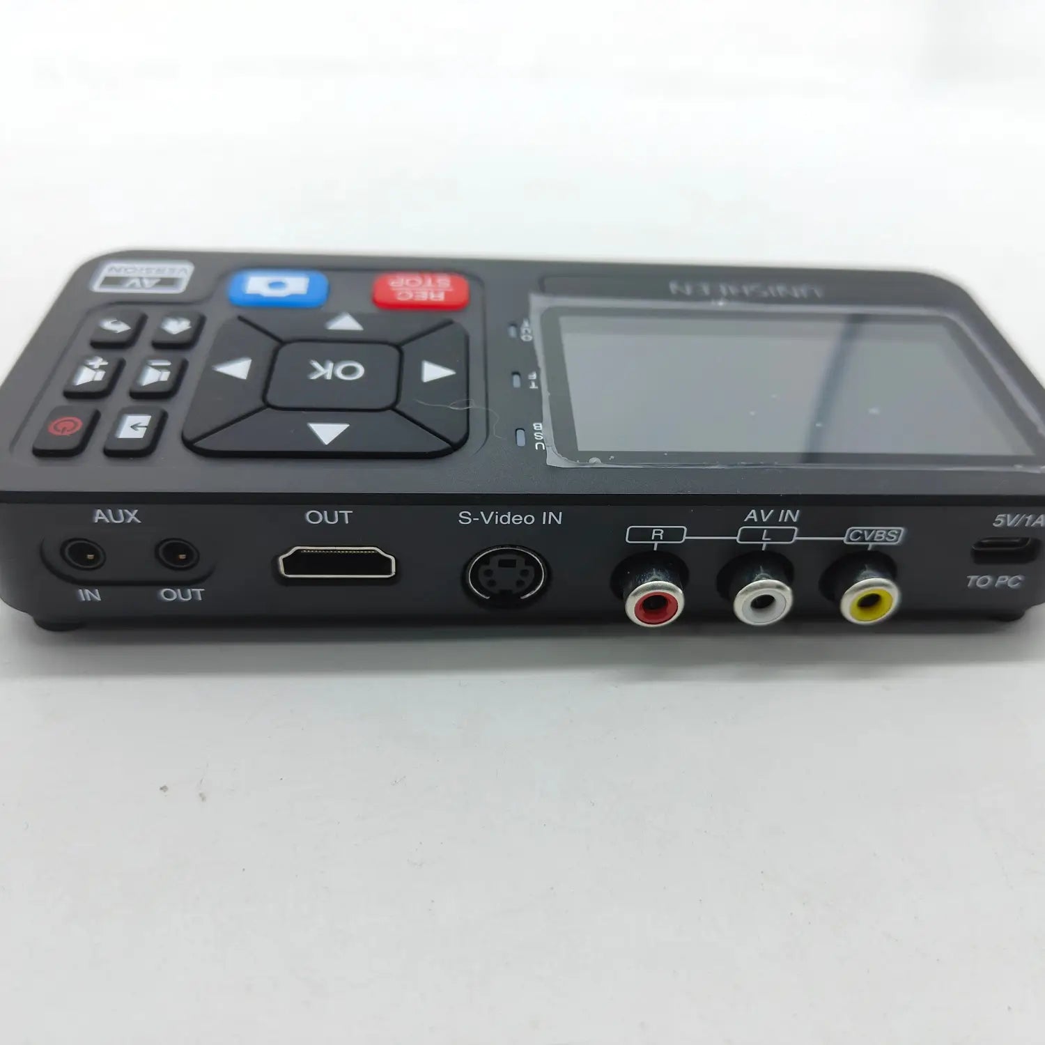 UNISHEEN UR230A Analog CVBS RCA SVideo Camera USB Tape VCR VHS Capture Card Box MP3 Video Recoder
