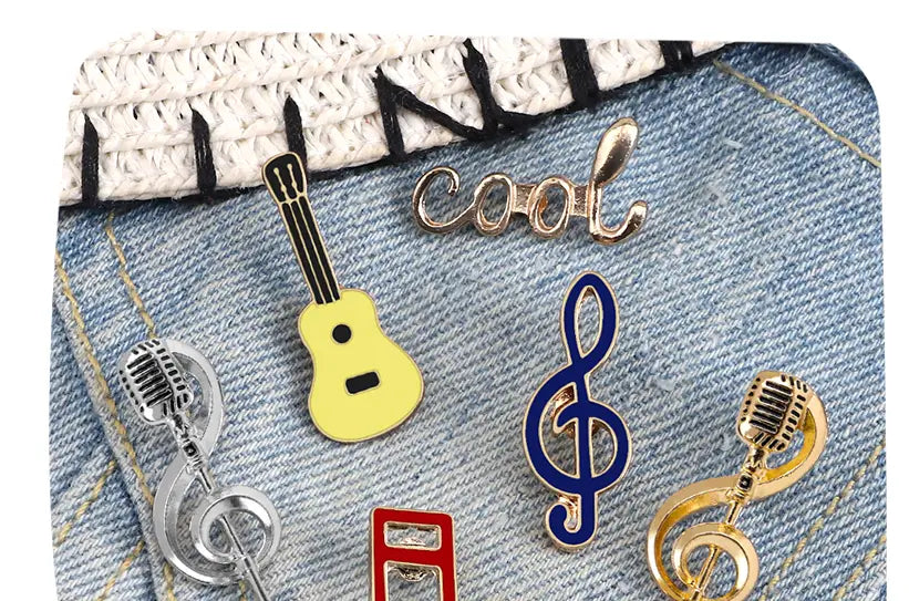 Cool Music Note Enamel Brooches Fashion Guitar Microphone Metal Badges Piano Notes Lapel Pins Musician Jewelry Gifts for Friends