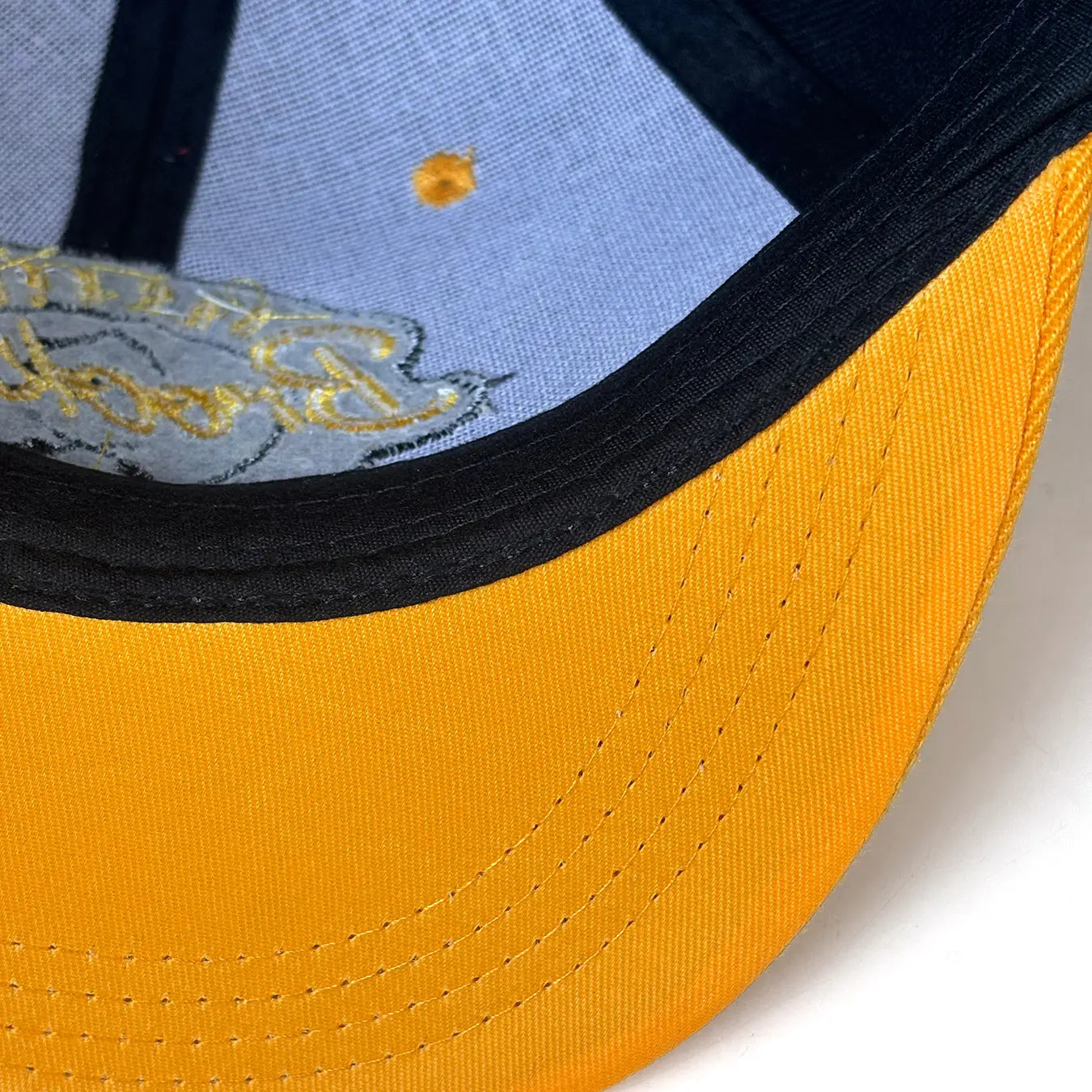 Letter Embroidered Hip-Hop Cap Trendy Baseball Cap Adjustable Casual Flat-Brimmed Hat Suitable for All Seasons Fashionable Hat for Street